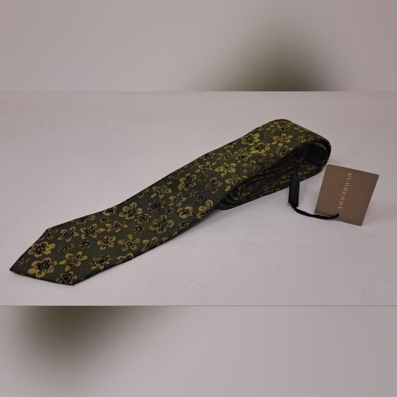 NWT Burberry Men's Neck Tie Green Floral 100% Silk England 58" - Picture 1 of 13